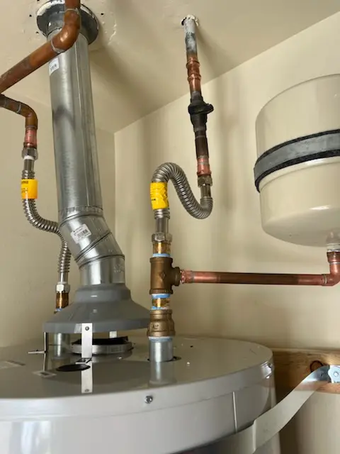 Water heater installation and plumbing repair in Kingston Heights